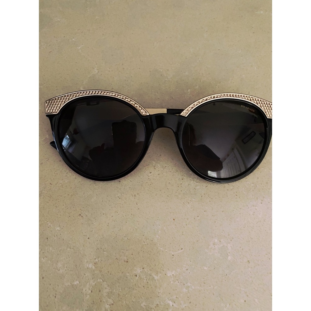 Authentic Versace polarized sunglasses